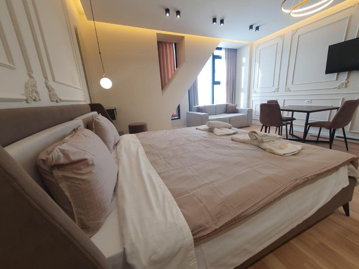 #New Luxury Apartment Tirana Buitenkant foto