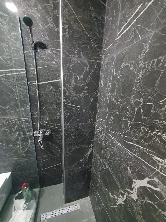#New Luxury Apartment Tirana Buitenkant foto