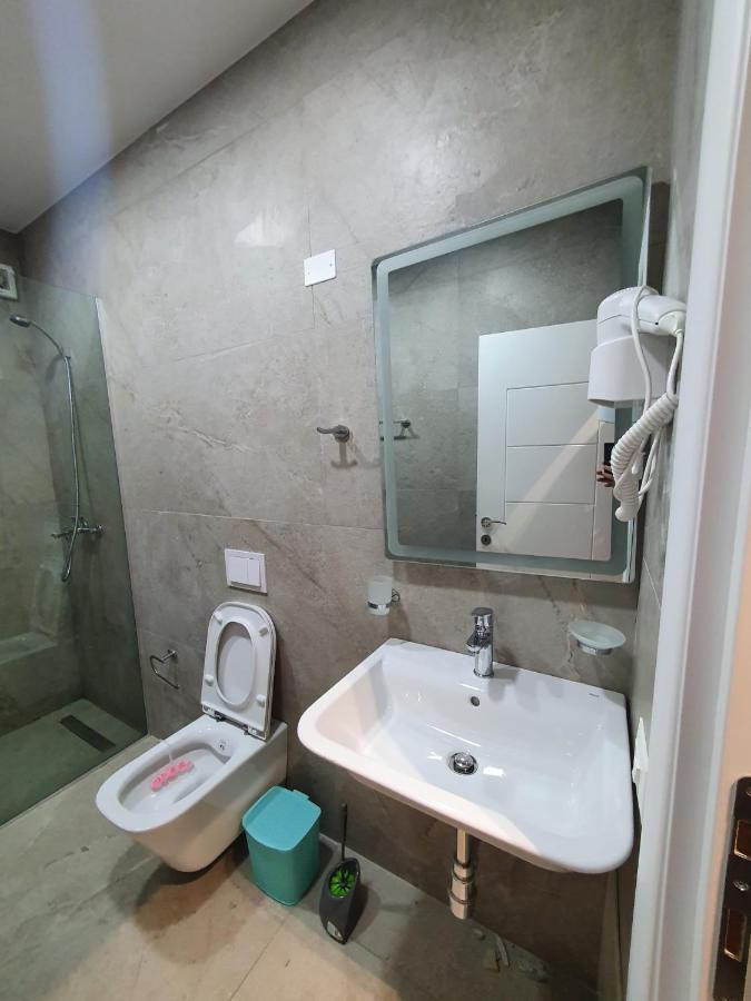 #New Luxury Apartment Tirana Buitenkant foto